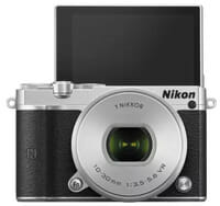 Nikon กล้อง Mirrorless รุ่น J5 lens 10-30mm.